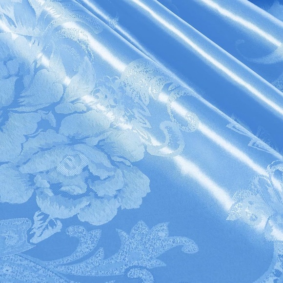 Table cloth sky blue stain resistant and waterproof. 60x60 rectangle. New - Picture 1 of 2